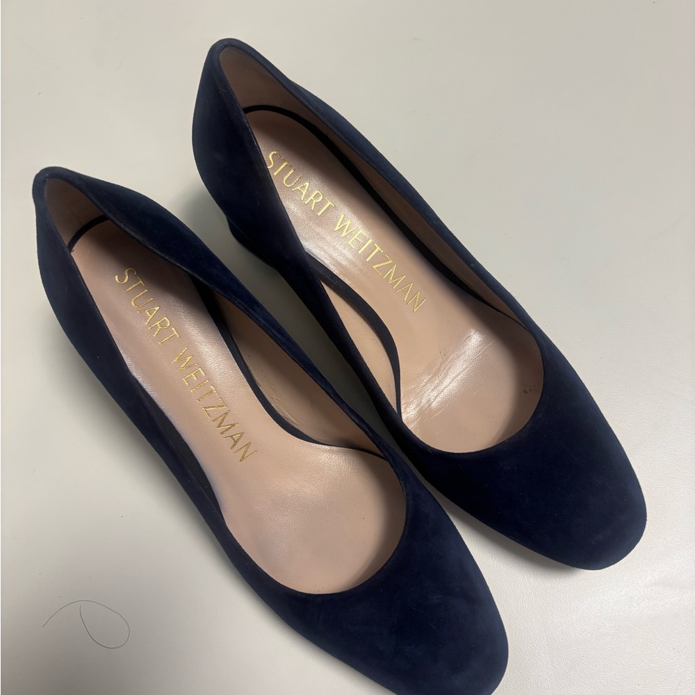 Stuart Weitzman Navy Suede Round-Toe Pumps
